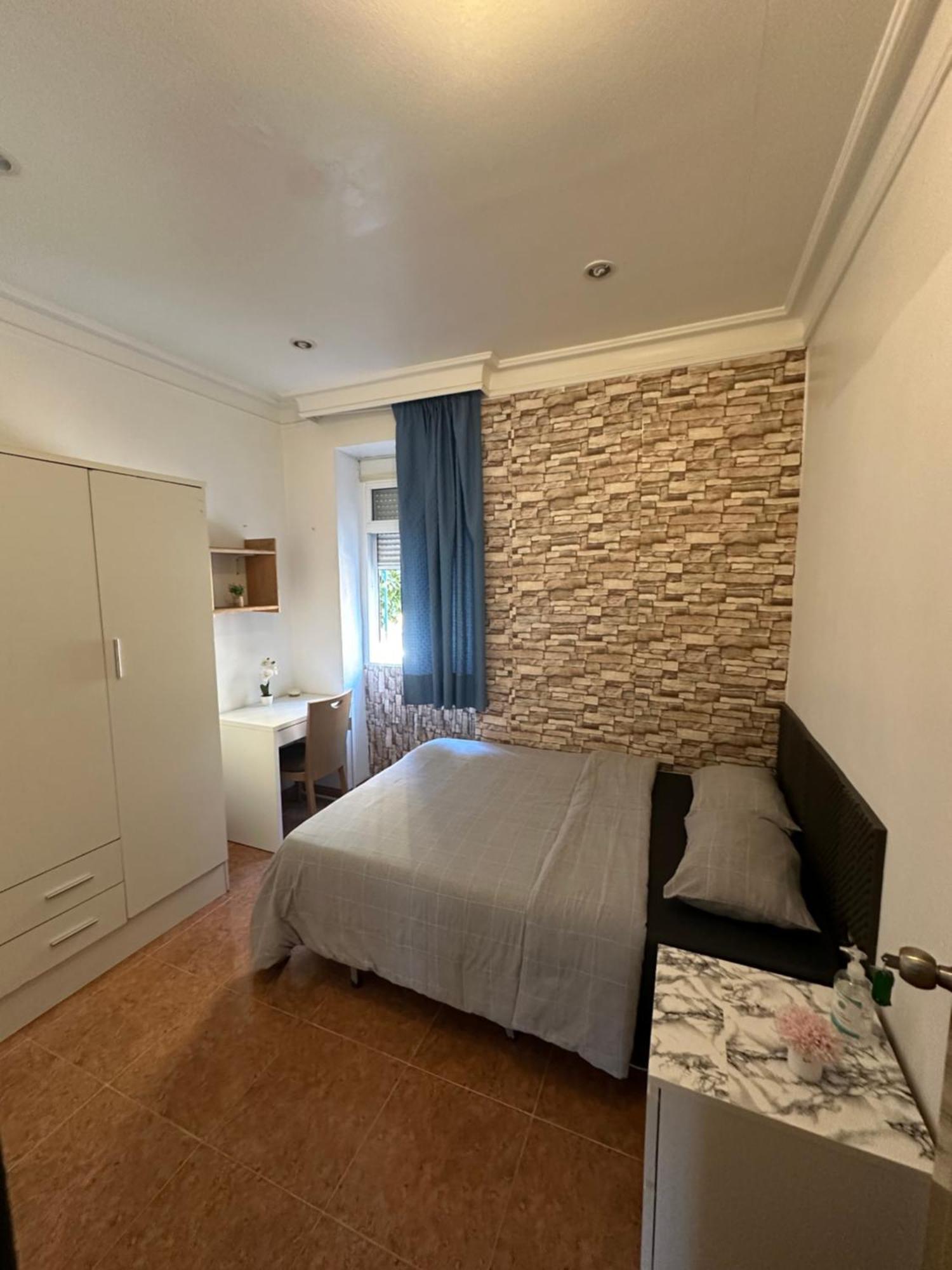 Habitacion En Piso Compartido En Malaga Capital Eksteriør billede