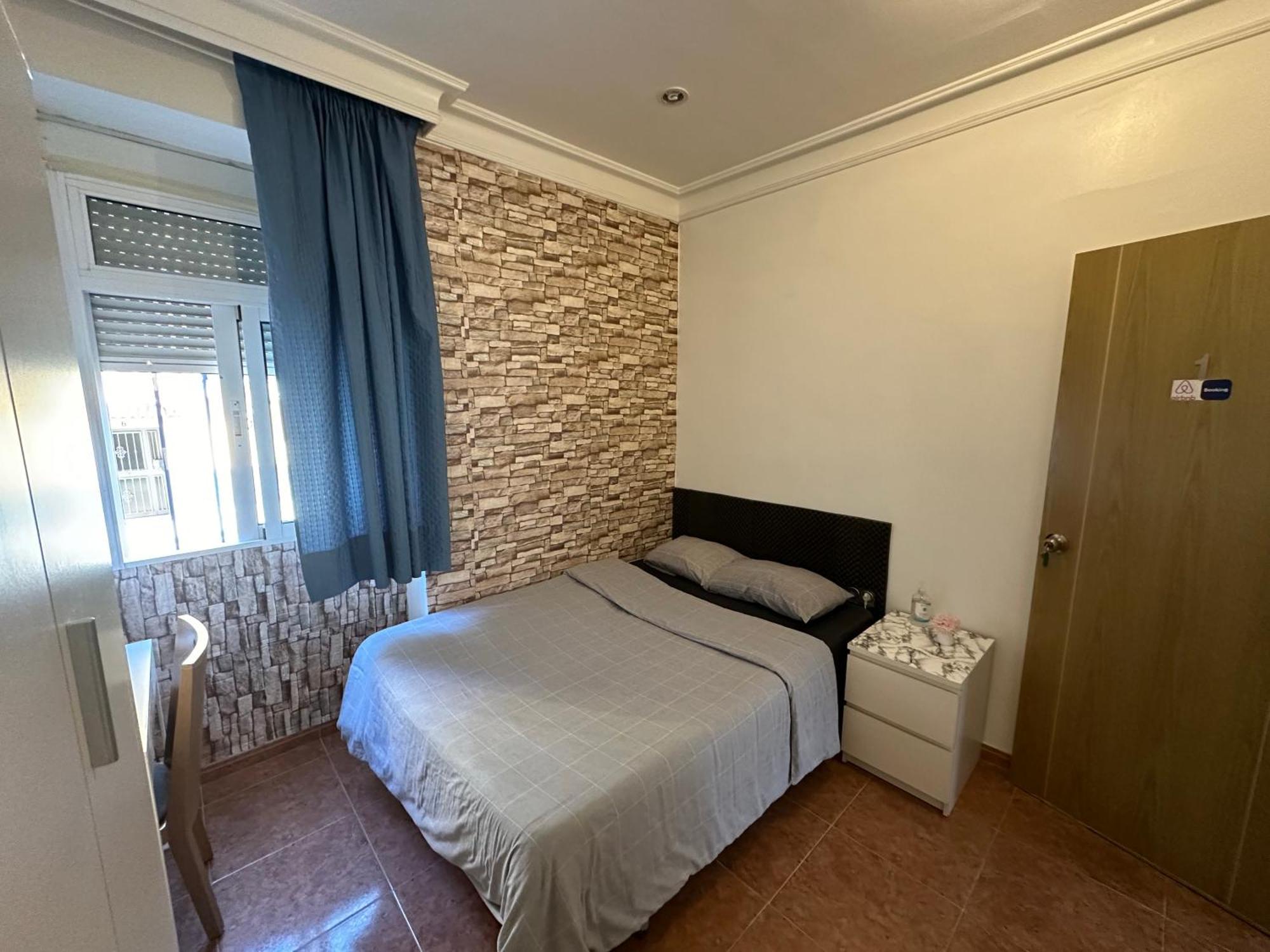 Habitacion En Piso Compartido En Malaga Capital Eksteriør billede
